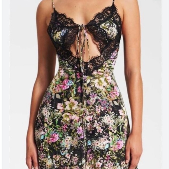 NWT Miss Circle Floral Silk and Lace Mini Dress Size S - Picture 5 of 5